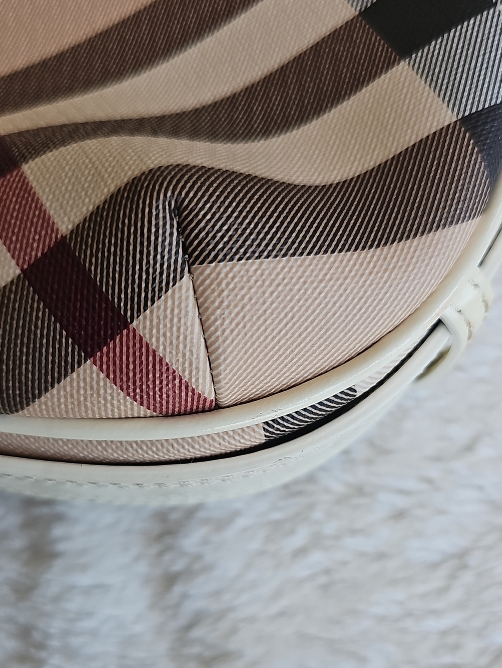 BURBERRY Vintage House Check White Leather Hobo Shoulder Bag with Dust Bag - Picture 14 of 15